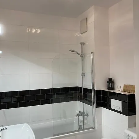 Apartment Modern In Centre Of +free Parking